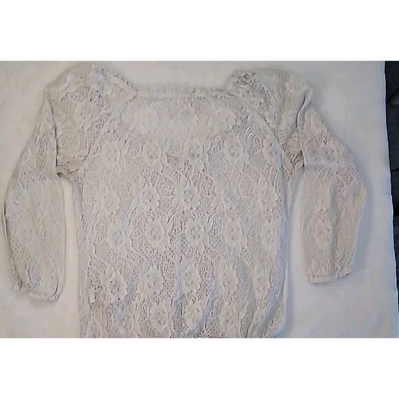 Y2K Crochet Ivory Top – XS • Cottagecore Fairy Coquette (30" bust, 17" length) - Picture 2 of 7